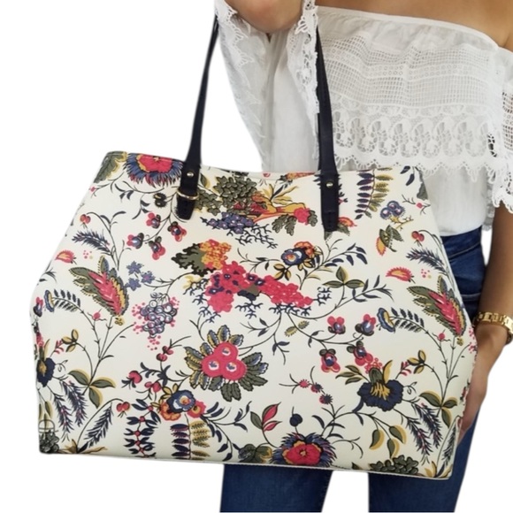 Tory Burch Handbags - Tory Burch Kensington Large Tote Bag in Garden New Ivory|Luxury Tote Floral Bag